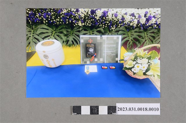 曾聖光追思告別回憶錄相片10 (共2張)