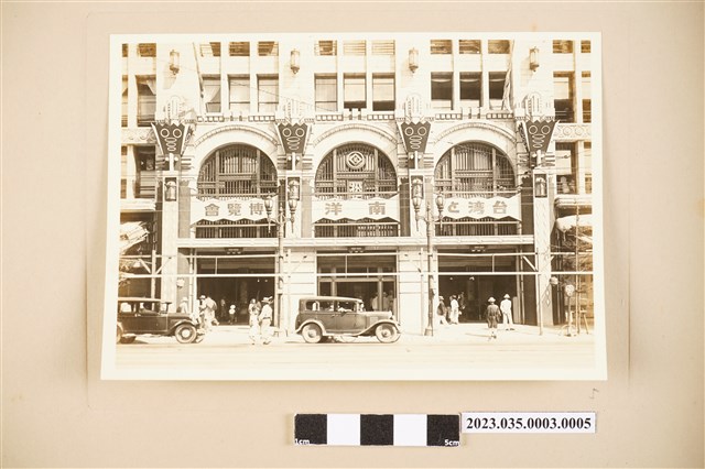 東京上野松坂屋正面入口裝飾 (共2張)