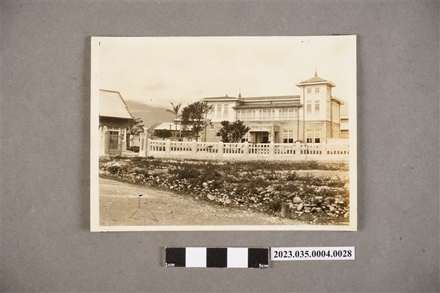 臺灣總督府專賣局花蓮港支局長笹川貫治相簿照片28 (共2張)