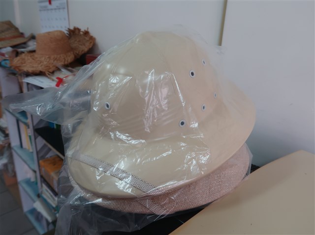 塑膠郵差帽粗模 (共9張)