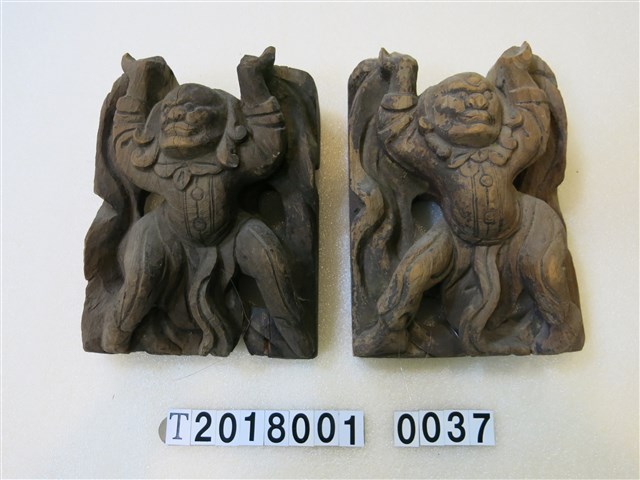 木製憨蕃扛樑 (共1張)