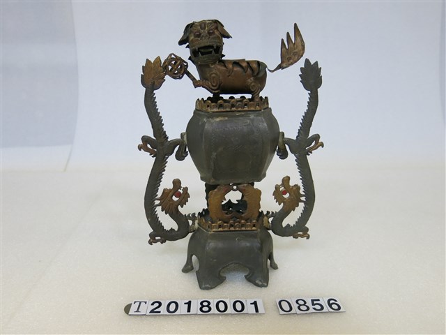 麒麟戲珠雙龍柄錫製品 (共1張)