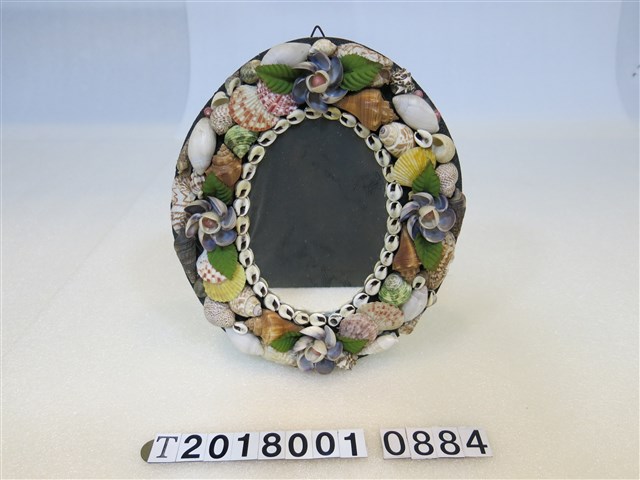 貝殼裝飾橢圓鏡子 (共1張)