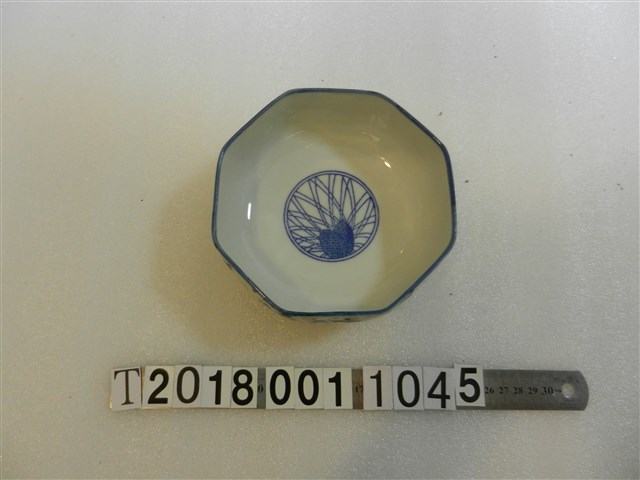 陳新智商店八角形碗 (共2張)