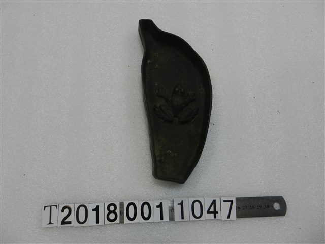 臺灣與青蛙造型鑄鐵裝飾 (共1張)