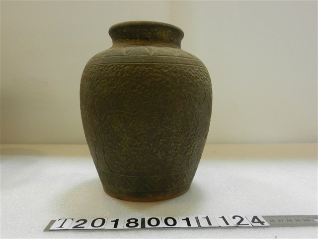 恆發花卉形陶甕 (共1張)