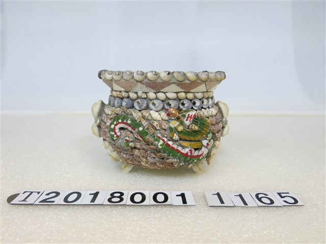 綠龍裝飾貝殼拼貼容器 (共1張)