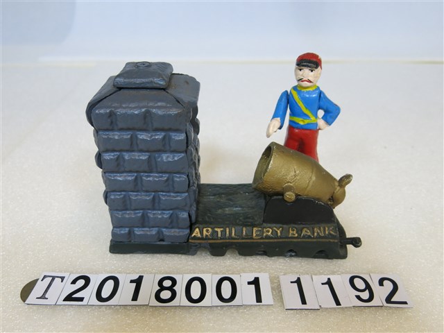 砲兵造型鑄鐵機械存錢筒 (共1張)