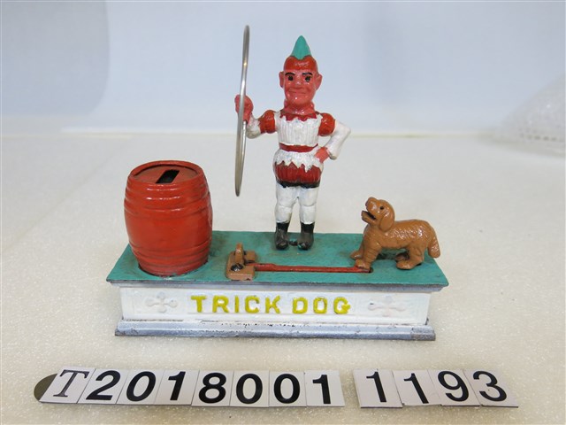 特技狗造型鑄鐵機械存錢筒(1) (共1張)