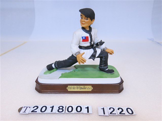 李表哥公仔像 (共2張)