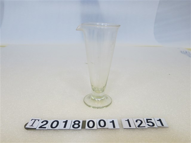 玻璃量杯 (共1張)