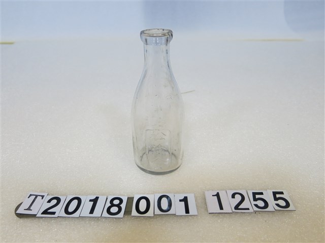 全乳松陰社玻璃瓶 (共1張)