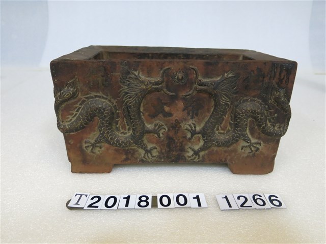 歸仁窯燒保生大帝雙龍搶珠方爐 (共3張)