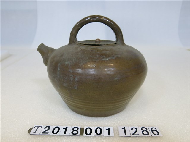 陶製茶壺 (共1張)