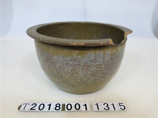 新竹金煉成陶甕 (共1張)