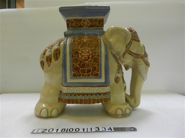 陶瓷大象鼓椅 (共1張)