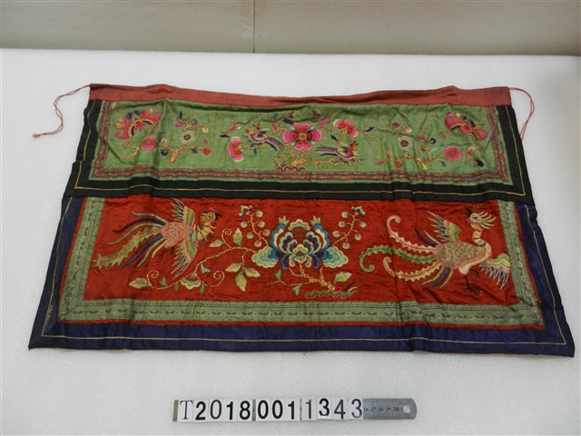 紅底鳳凰綠底紅花客家門籬 (共1張)