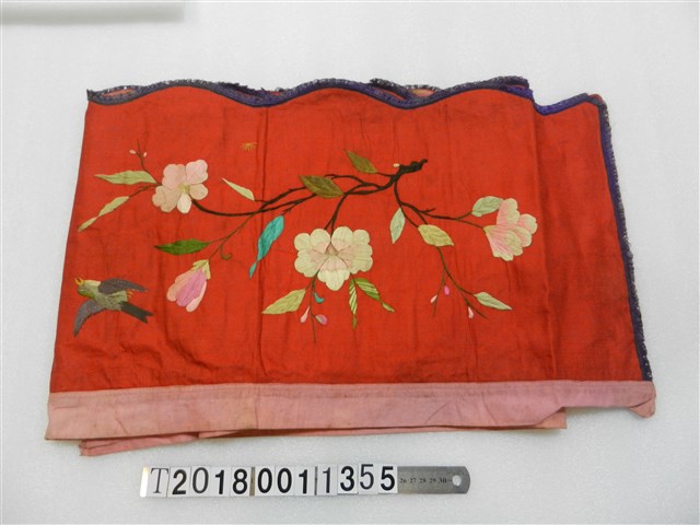 紅色花鳥門簾 (共1張)