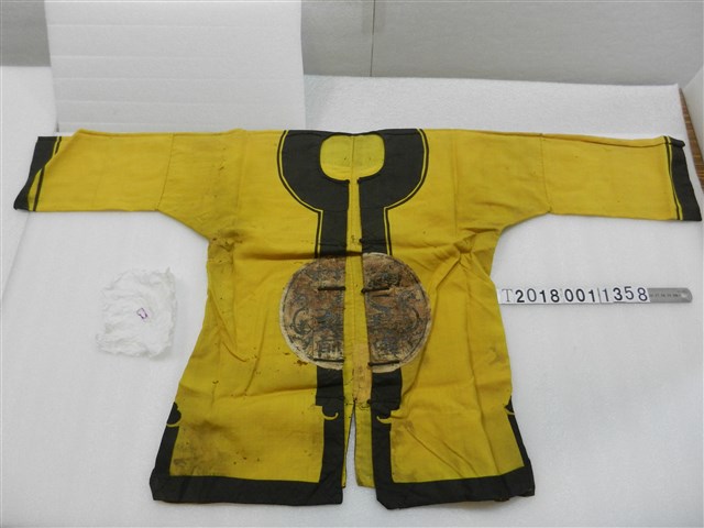 南瑤宮大媽會輿前對襟衫 (共2張)