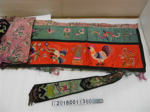 鳳凰公雞刺繡門簾 (共1張)