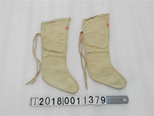 素色綁帶襪子 (共1張)