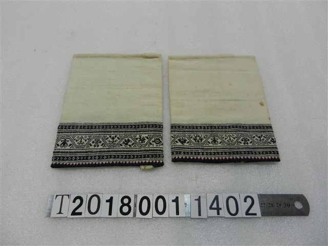 白底幾何圖形套褲 (共1張)