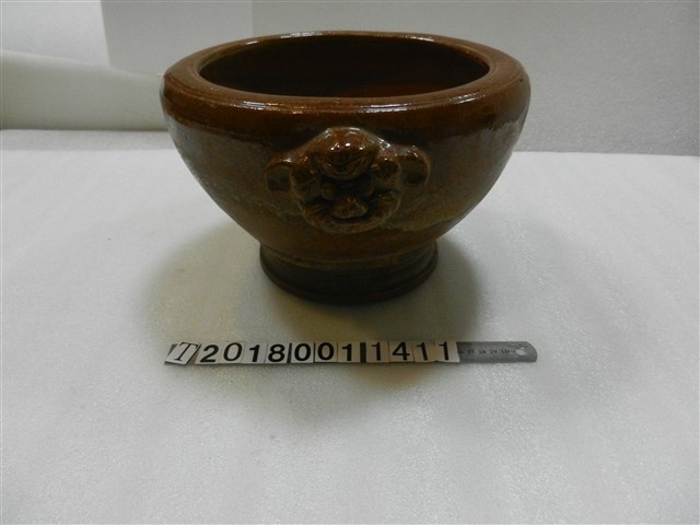 豐泰製造圓形火爐 (共1張)