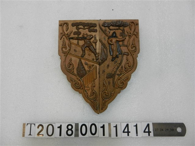 木雕人物桌角裝飾 (共1張)