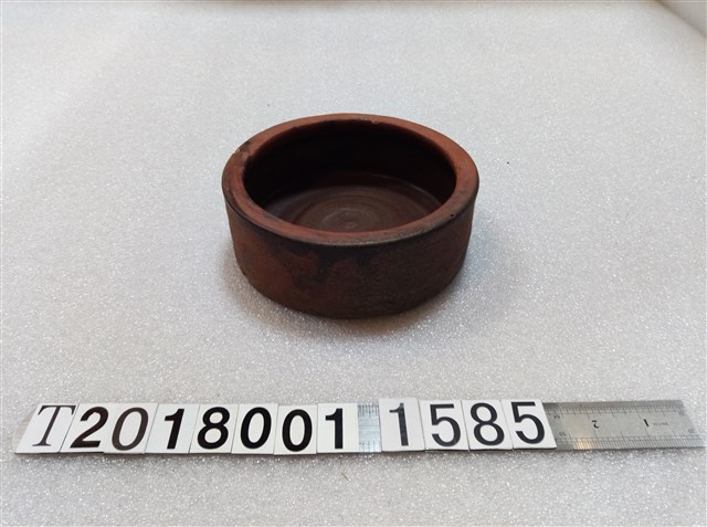 陶製雞飼料槽 (共1張)