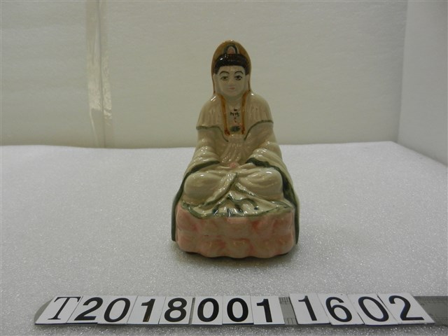陶瓷蓮花座觀音神像 (共1張)