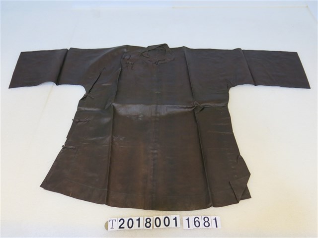 立領黑色大襟衫 (共1張)