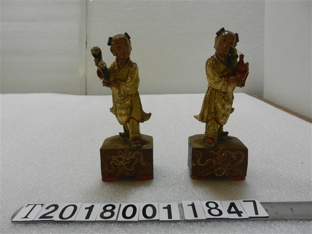 木雕金童玉女神像 (共1張)