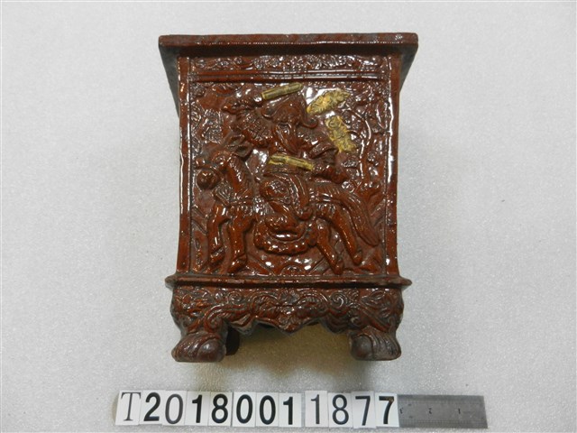 陶製劉備香桶 (共1張)