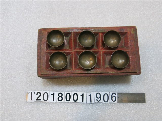 敬神如神在紅色薦盒 (共2張)