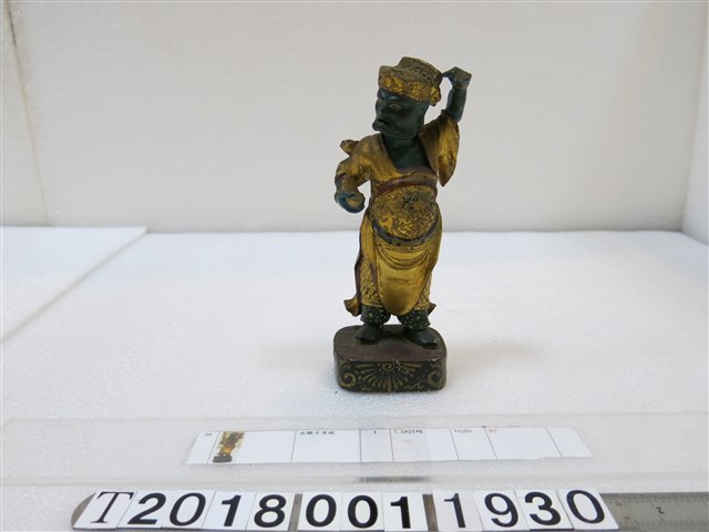 木雕右手持金元寶千里眼神像 (共1張)