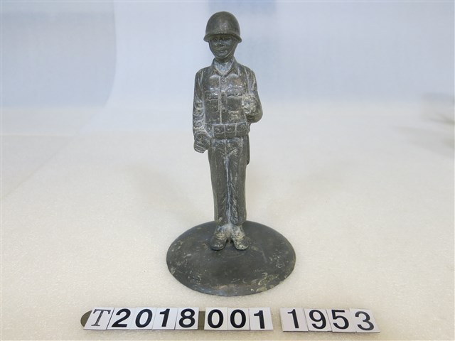 鋁製年輕軍人像 (共1張)