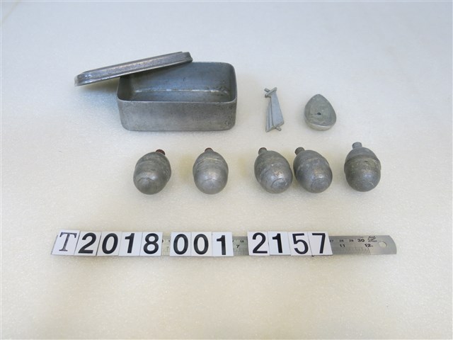 鋁製便當盒及蛋型模具 (共1張)