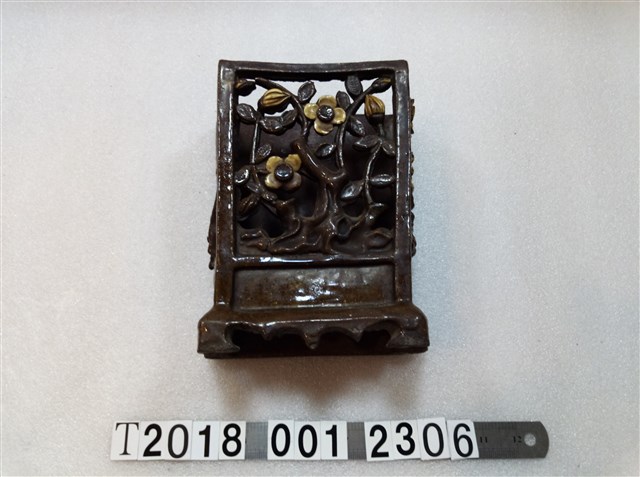 梅花紋香筒 (共2張)