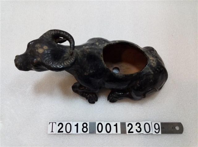 磚燒水牛花盆 (共1張)