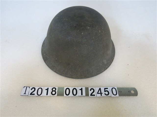 軍用鋼盔 (共1張)