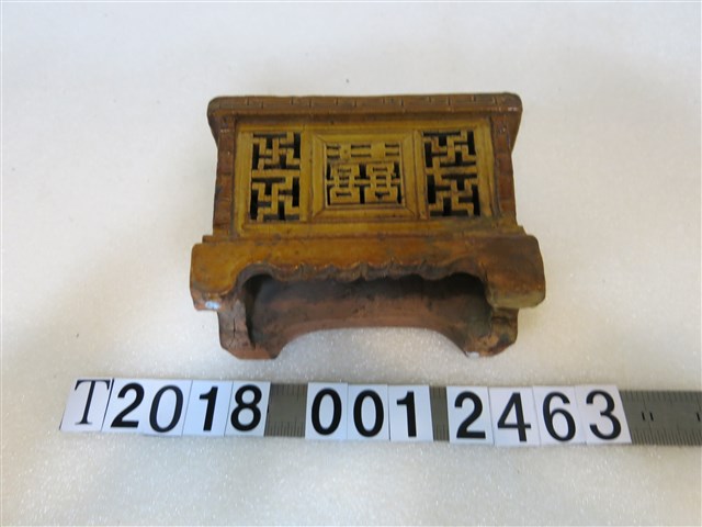 陶製四媽囍字薦盒 (共2張)