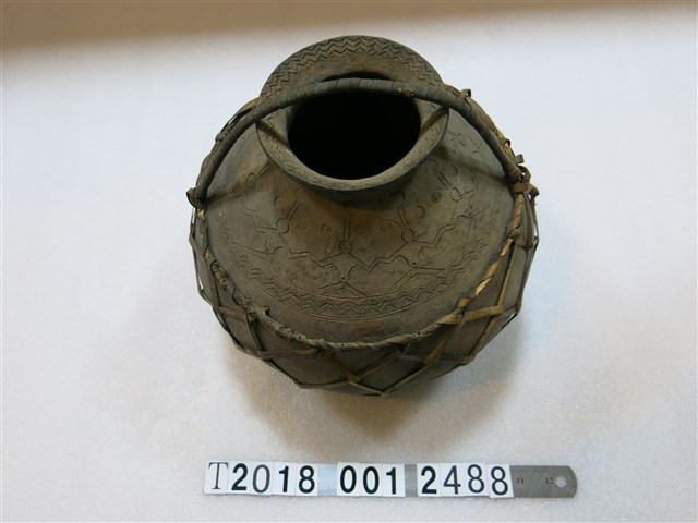 原住民編織裝飾陶壺 (共1張)
