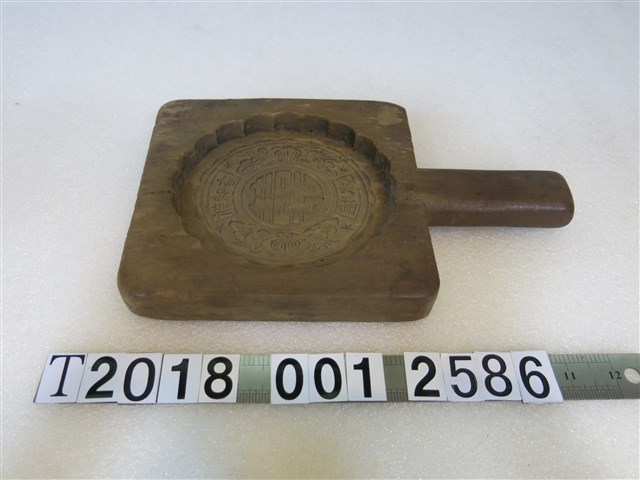 鹽水新味香圓形木製糕餅模具 (共1張)