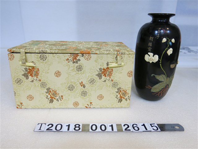 中型臺灣胡蝶蘭花瓶組 (共1張)