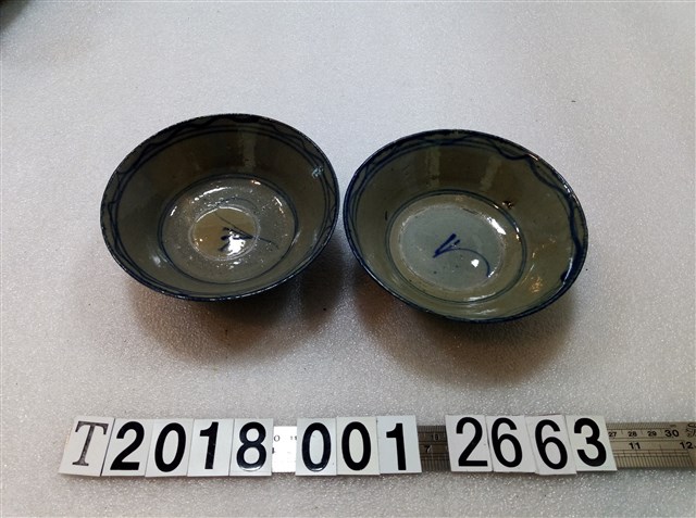 藍色幾何花紋臺灣老碗組 (共2張)