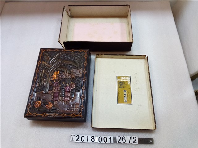 樋口兄弟商會謹製女子杵歌香蕉樹圖案置物盒 (共1張)