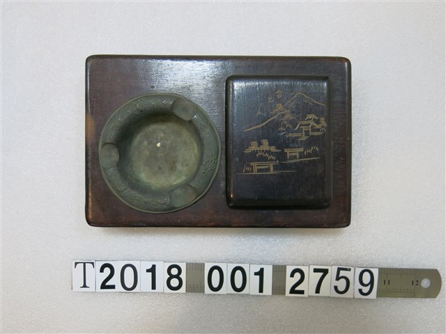 神社圖樣鑲圓盤木框 (共1張)