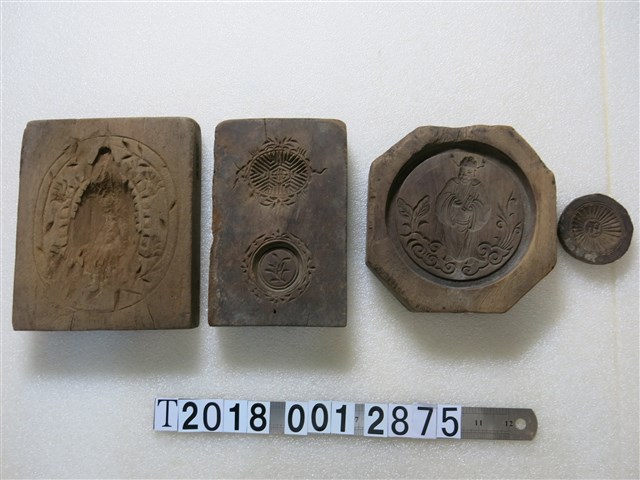 木製神像卍字圖樣糕餅模具 (共1張)