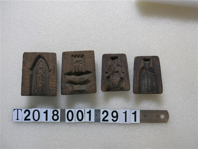 木製春字神像造型糕餅模具 (共1張)