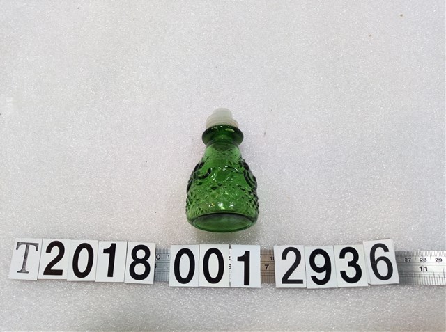 臺灣製綠色玻璃罐 (共1張)